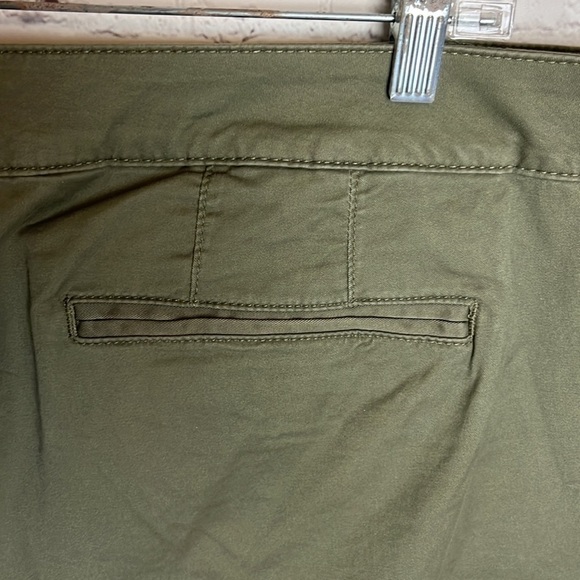 Lane Bryant Girlfriend Chino Style Pants in Green - Picture 7 of 13